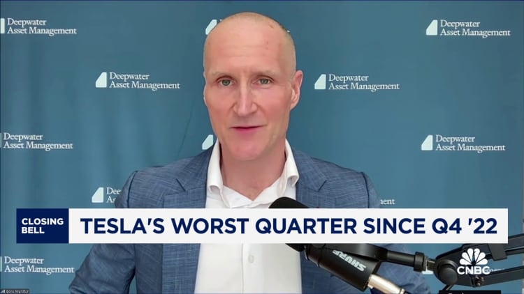 Gene Munster van Deepwater het gesê dat Tesla se groei in 2026 met 35% sal versnel.