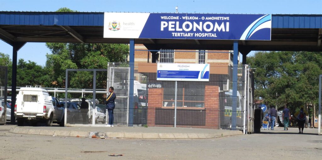 Nuus24 | Moeder eis antwoorde nadat tiener geboorte op die badkamervloer van die Bloem -hospitaal gebore het