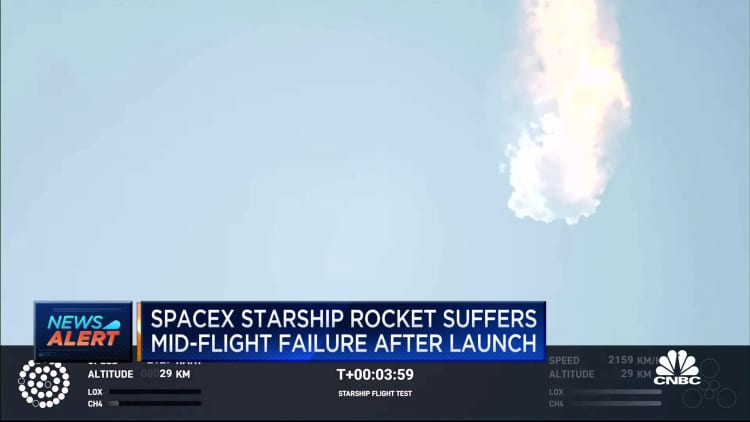 'N Paar minute na die bekendstelling het SpaceX se Starship Rocket ontplof