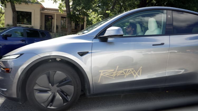 Ons is na die Robotaxi -bekendstelling in Tesla, Texas. Dit is wat ons gesien het