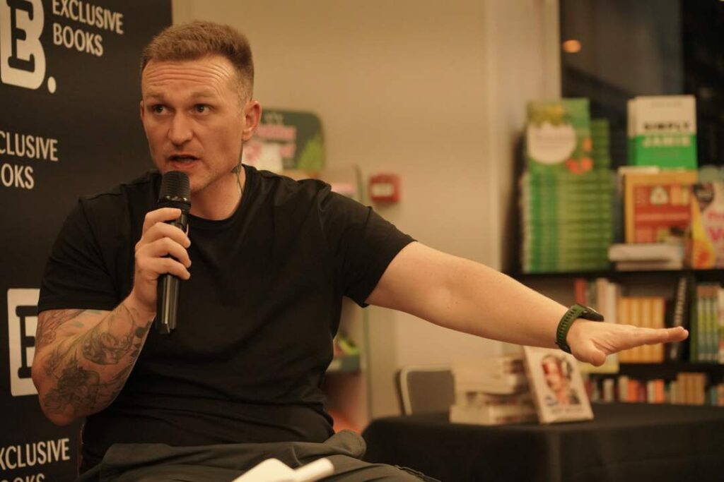 Nuus24 | Horlosie | Jeff Wicks loods boek wat korrupsie agter Babita Deokaran se dood blootstel