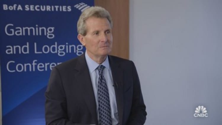 Geoff Ballotti, uitvoerende hoof van Wyndham, sê die nuwe konstruksie-pypleiding is op 'n hoogtepunt