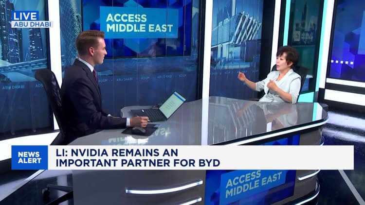 BYD se EVP Stella Li sê EV -vervaardigers is verbind tot NVIDIA