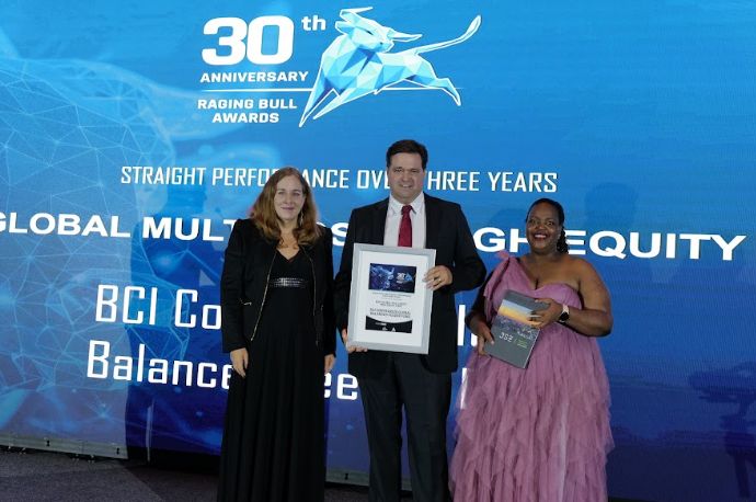 ‘n aand van uitnemendheid by die Raging Bull-toekennings