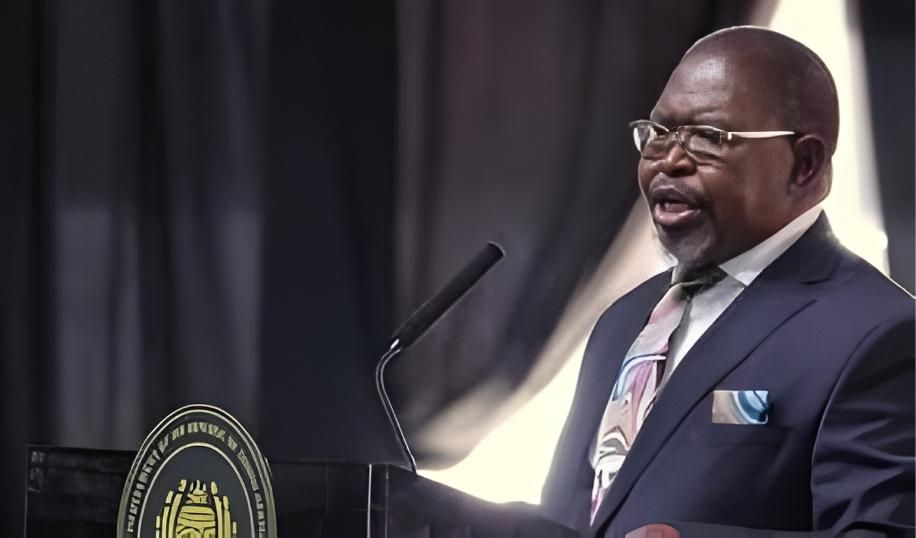 Begroting 2026 | Tesourie bied persoonlike belastingverligting, maar verhoog sondebelasting