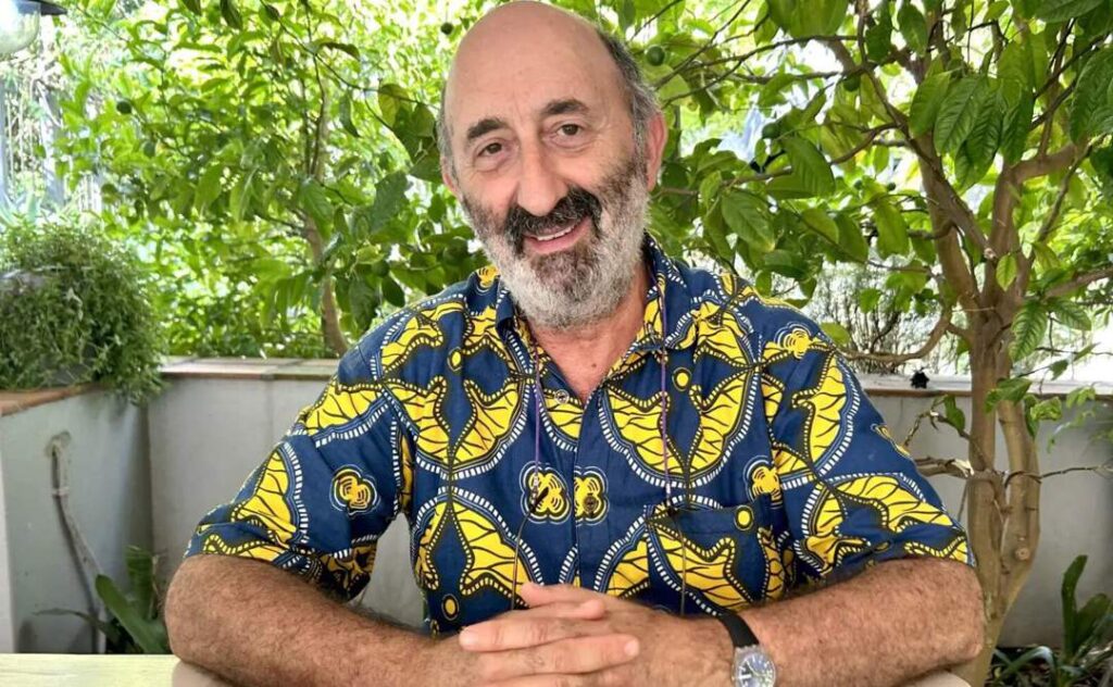 Die prof wat nie wou wegkyk nie: Leslie London oor gif, die ‘dop-stelsel’ en volksmoord