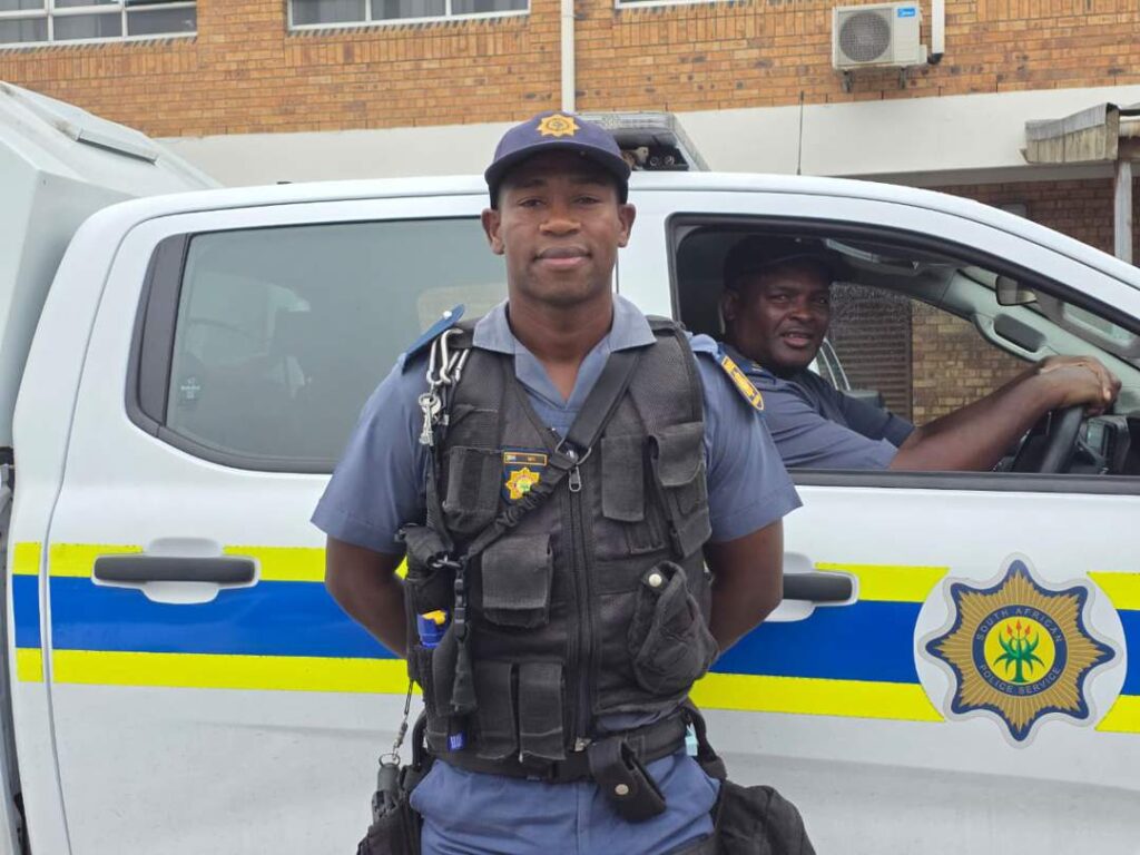 Van beat patrollie tot boot camp: Hoe hierdie Mitchells Plain cop kinders van die strate af hou