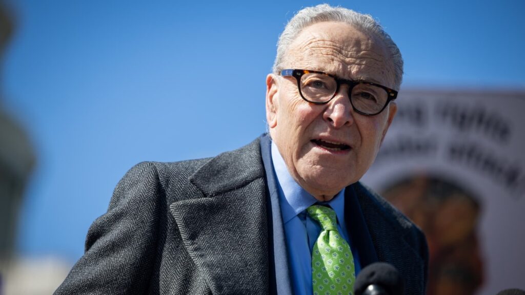 Die Senaat het die huis gestem om die sluiting van DHS te beëindig