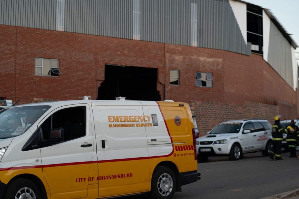 Die dodetal van die gebou in Ormonde styg tot 8, negende persoon word steeds vermis