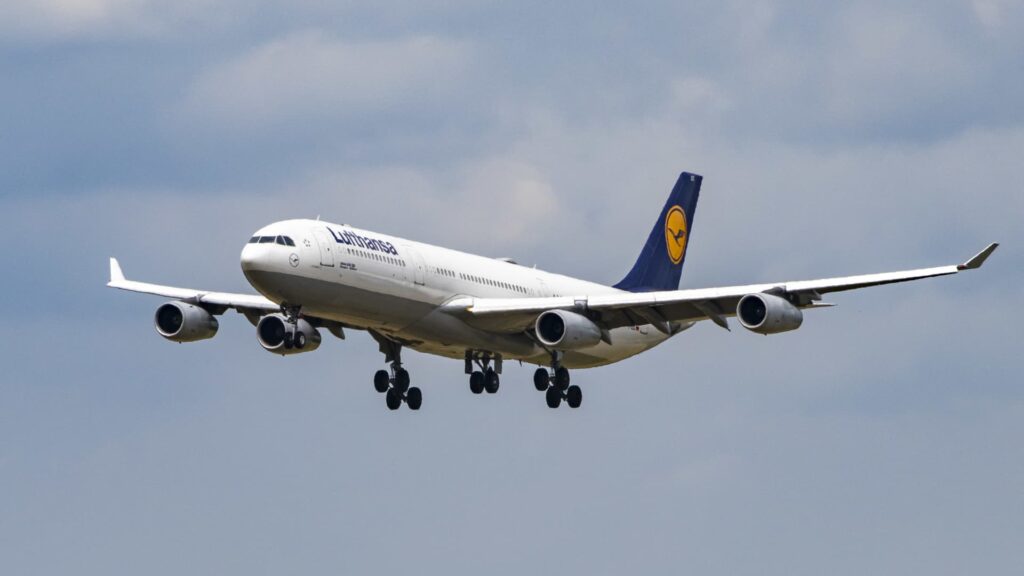 Lughawens kan binne 3 weke ‘n kras op vliegtuigbrandstof ondervind, waarsku die industrie