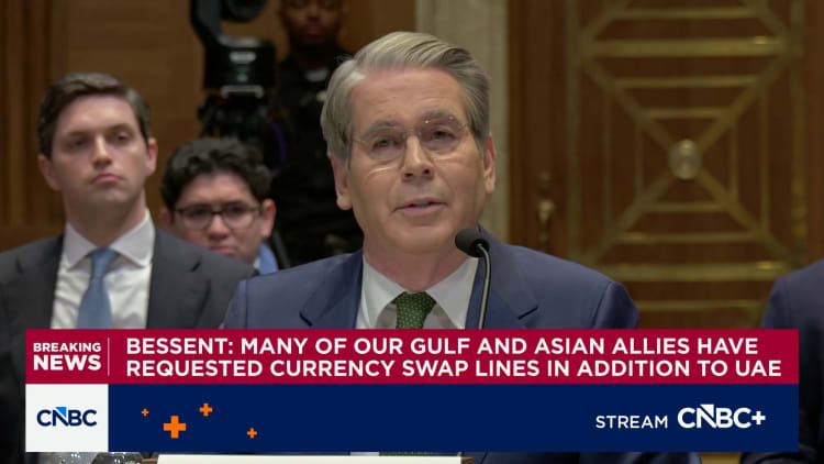 Bessent: Baie van ons Golf- en Asiatiese bondgenote het bykomend tot die VAE ook valuta-ruillyne versoek