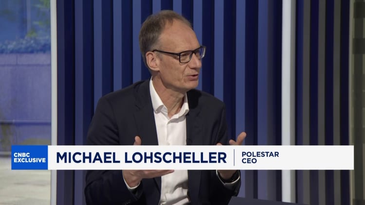 Die uitvoerende hoof van Polestar sien 'n sterk vraag na EV sedert die Hormuz-krisis