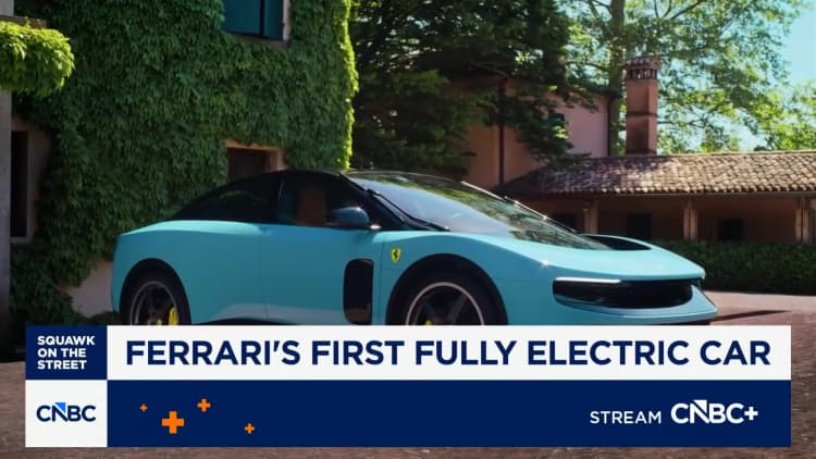 Ferrari onthul eerste volledig elektriese motor