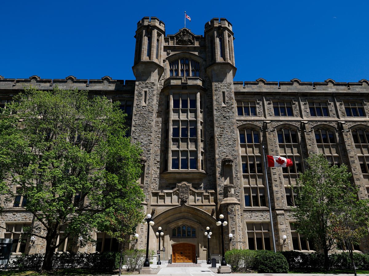 Canada Revenue Agency hoofkwartier in Ottawa. Canada Revenue Agency hoofkwartier in Ottawa.