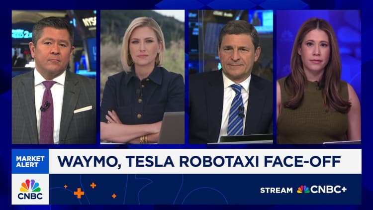 Waymo pak teen Tesla-robotas