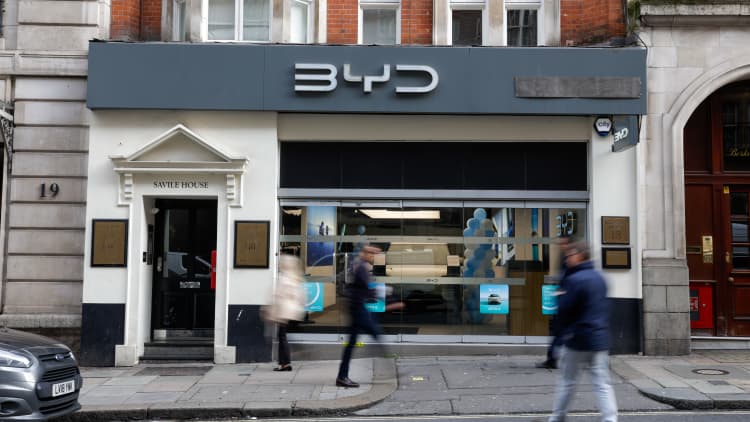 Chinese elektriese motors betree die Britse mark